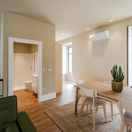 Apartament Estacao De Mosteiro, Next Stop - By Rowdhouses